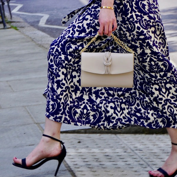 Do Your Light-Colored Leather Bags Stay Clean?