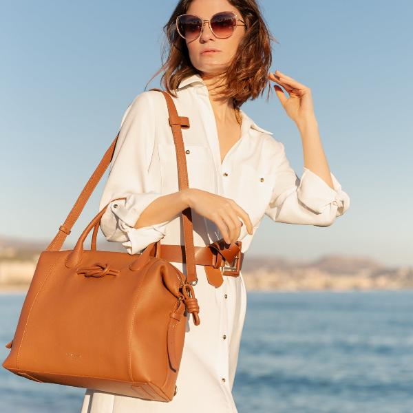 6-in-1 Wimbledon Leather Backpack Tote, Nutshell