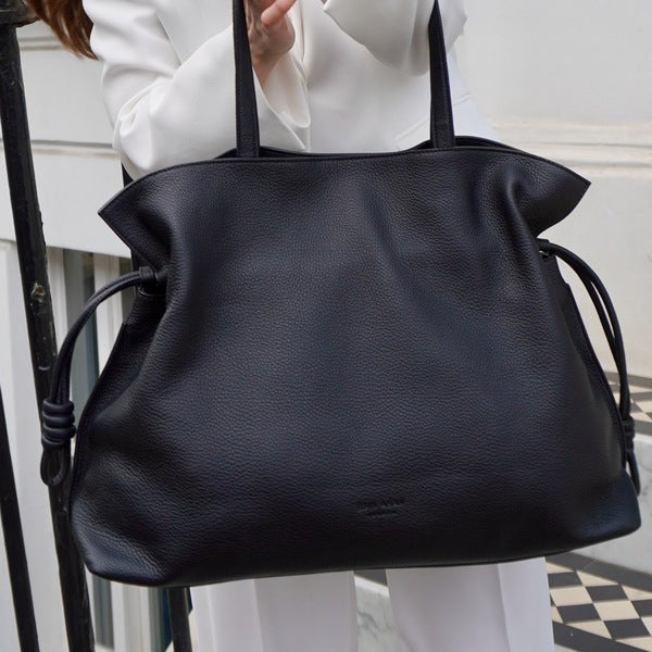 Should I Use My Tote Bag as a Purse