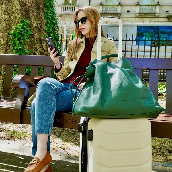 How to Choose the Right Travel Bag For Your Summer Vacation? Esin Akan