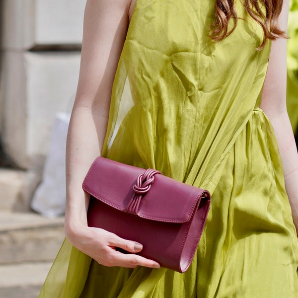 7 Best First Luxury Handbags