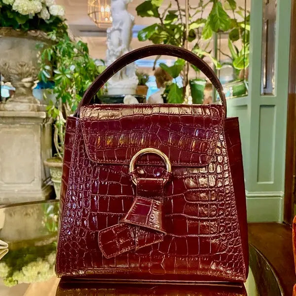 What are the Best Luxury Handbags from the UK? Esin Akan