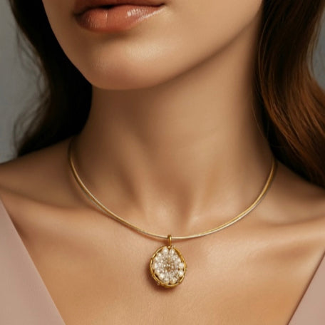 Dance of Stamens Necklace Midi, Gold plated Hollow Bezel with Fresh Water Pearls